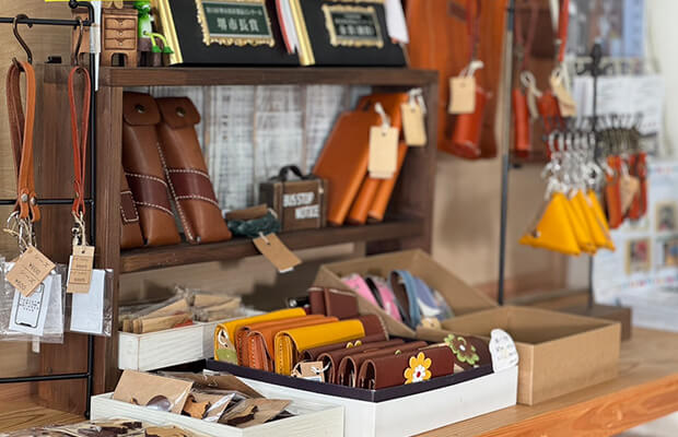 レザー製品・陶芸・軽作業